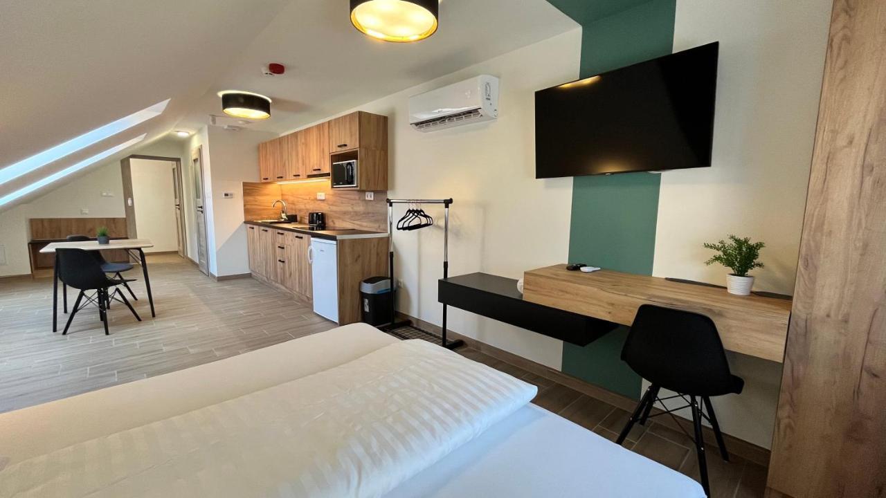 Rezidex Apartmanhaz Сегед Экстерьер фото
